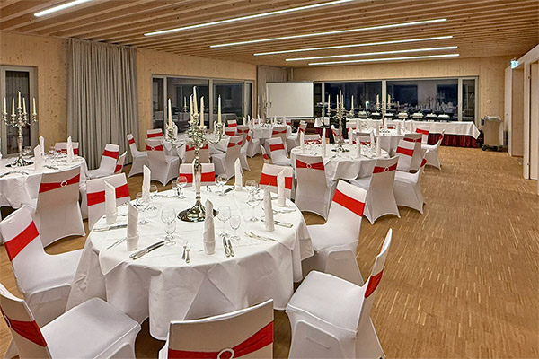Hochzeitsfeier im Schlosspark Saal